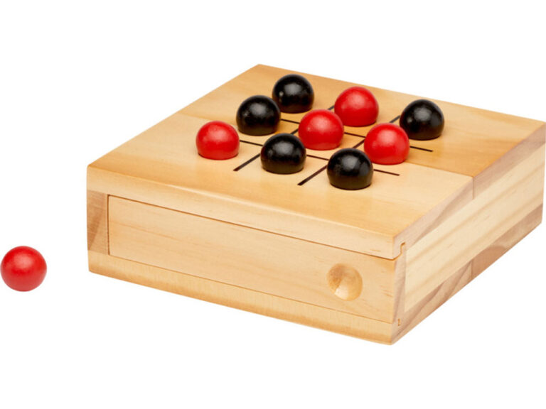 Деревянная игра в крестики-нолики «Strobus» 3