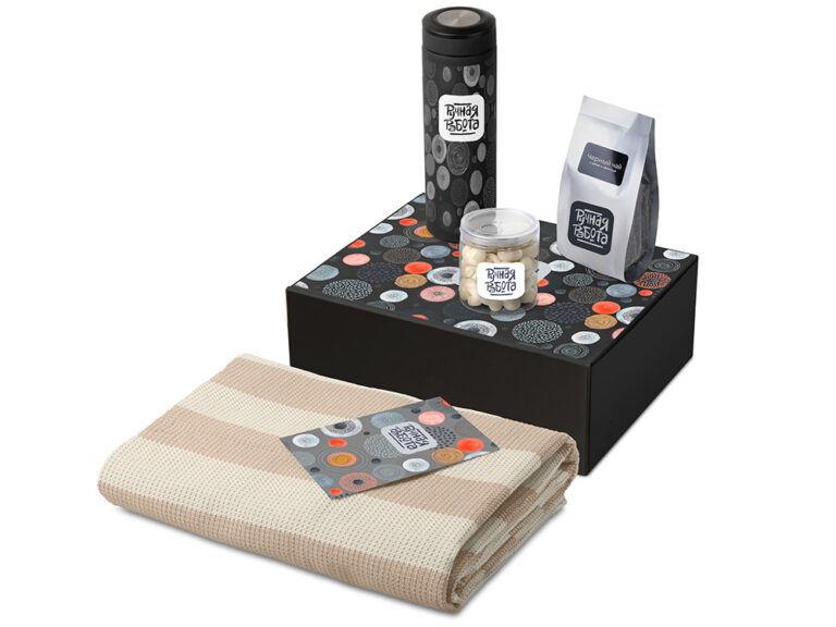 Подарочный набор «Re:y. Warm» с пледом, термосом и чаем 7