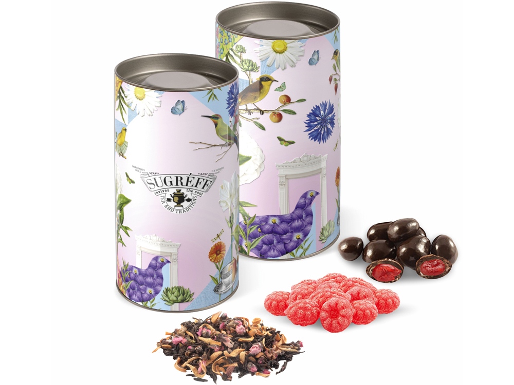 37678c70ba33050d.jpg Подарочный набор с чаем, леденцами и вишней в шоколаде в тубусе 1