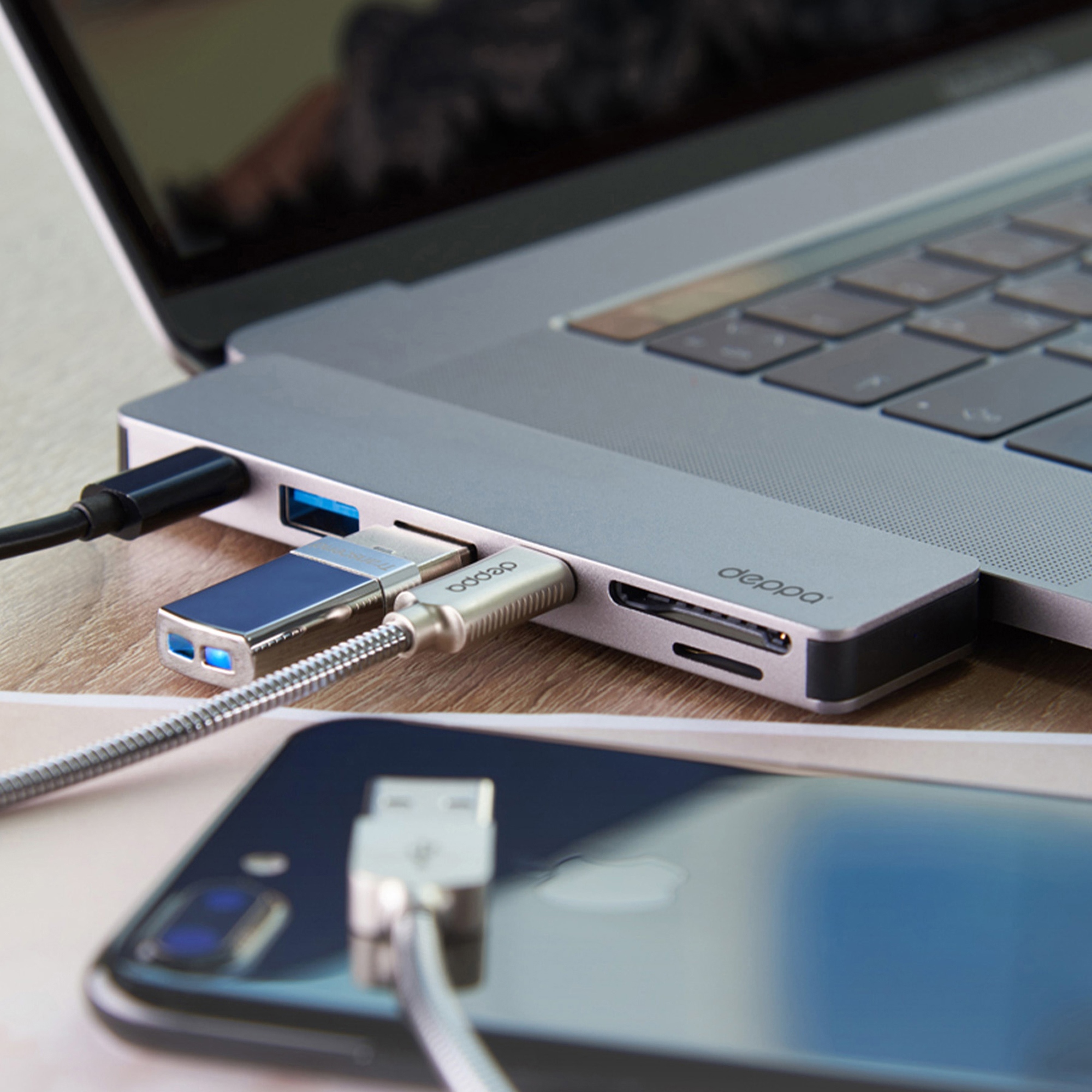 187c9a1c5219495a.jpg USB-C адаптер для MacBook 7-в-1 4