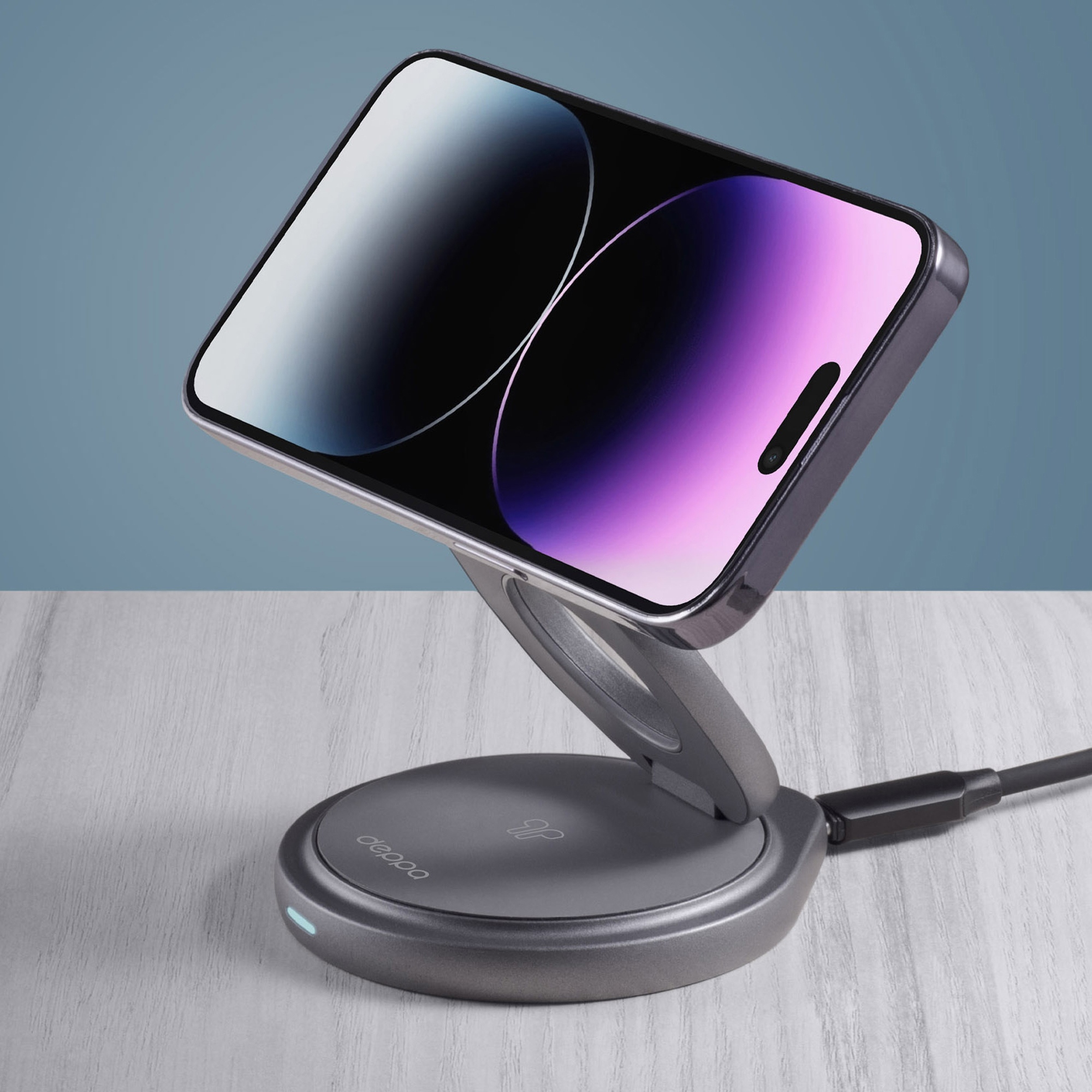 20644b9af64a76f3.jpg Беспроводная зарядная станция 3 в 1 MagSafe Rotation QI складная 8